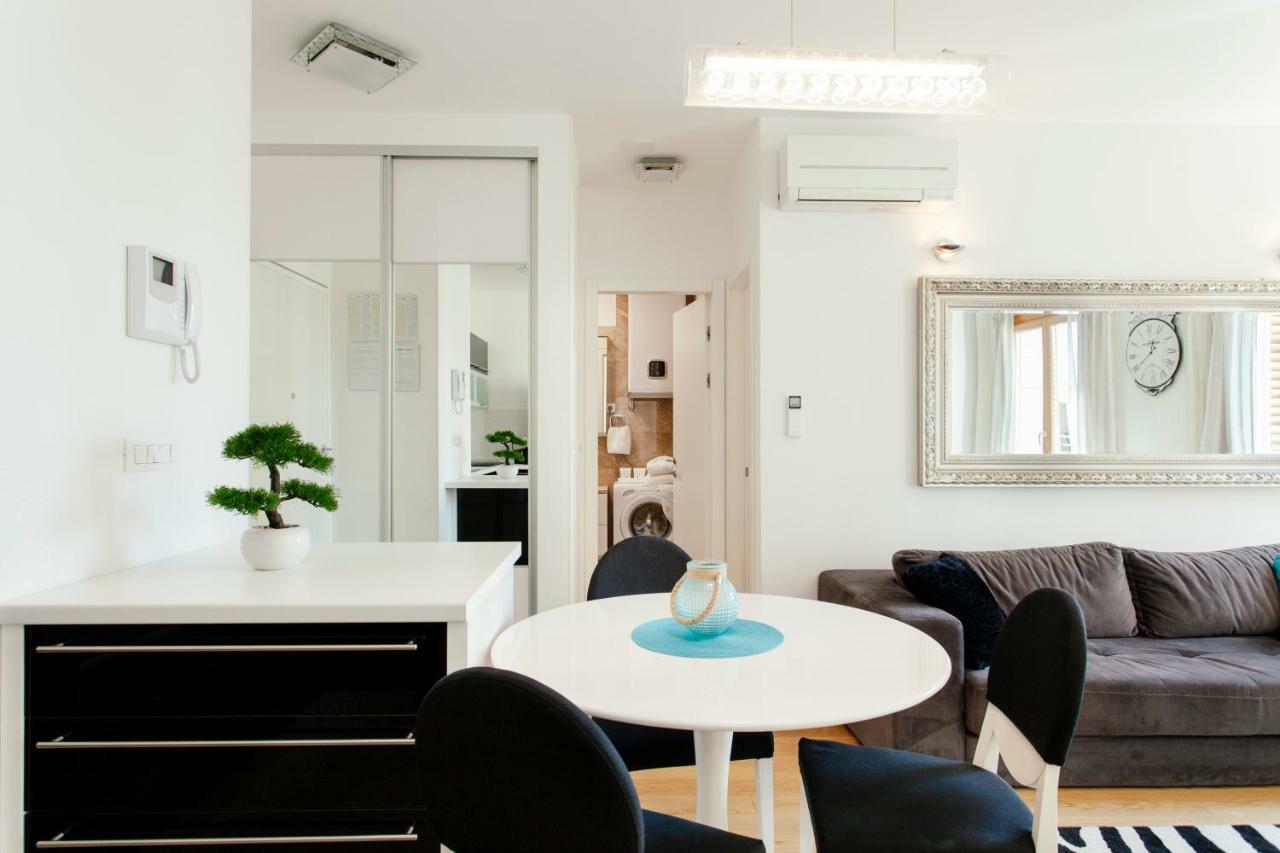 New Luxury Apartment Nives On Seaside Split Dış mekan fotoğraf
