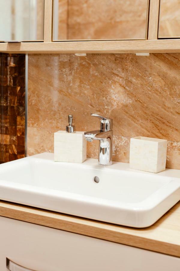 New Luxury Apartment Nives On Seaside Split Dış mekan fotoğraf