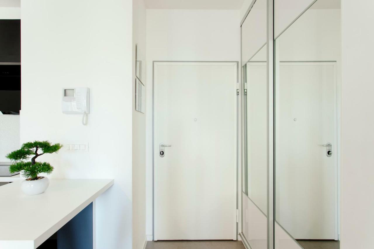 New Luxury Apartment Nives On Seaside Split Dış mekan fotoğraf