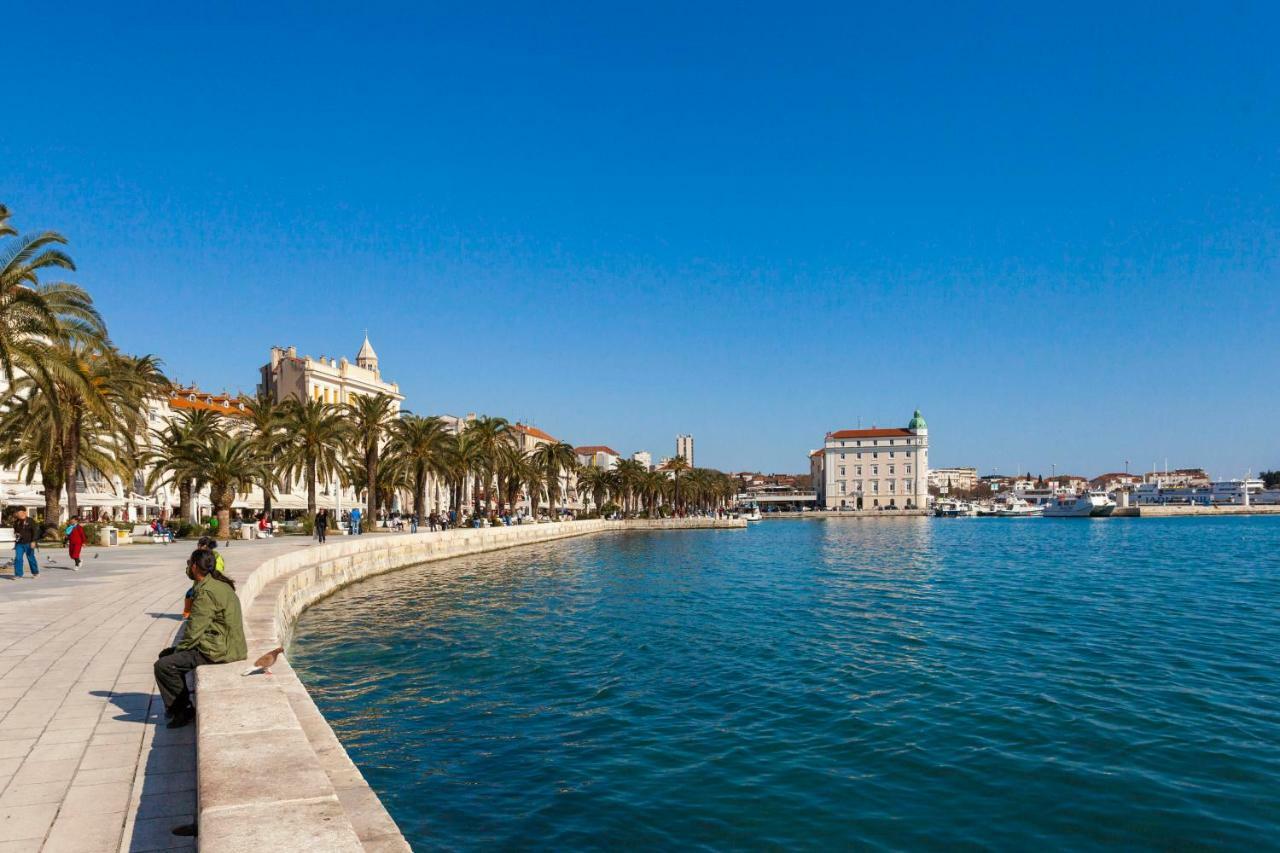 New Luxury Apartment Nives On Seaside Split Dış mekan fotoğraf